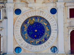 the-5-most-intelligent-zodiac-signs-of-all-time